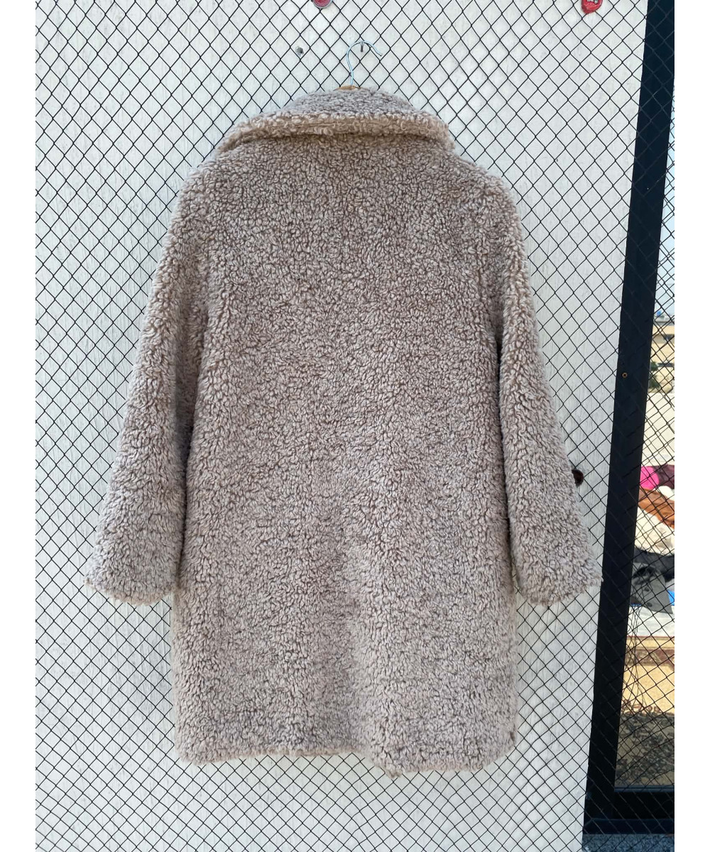 Fur coat