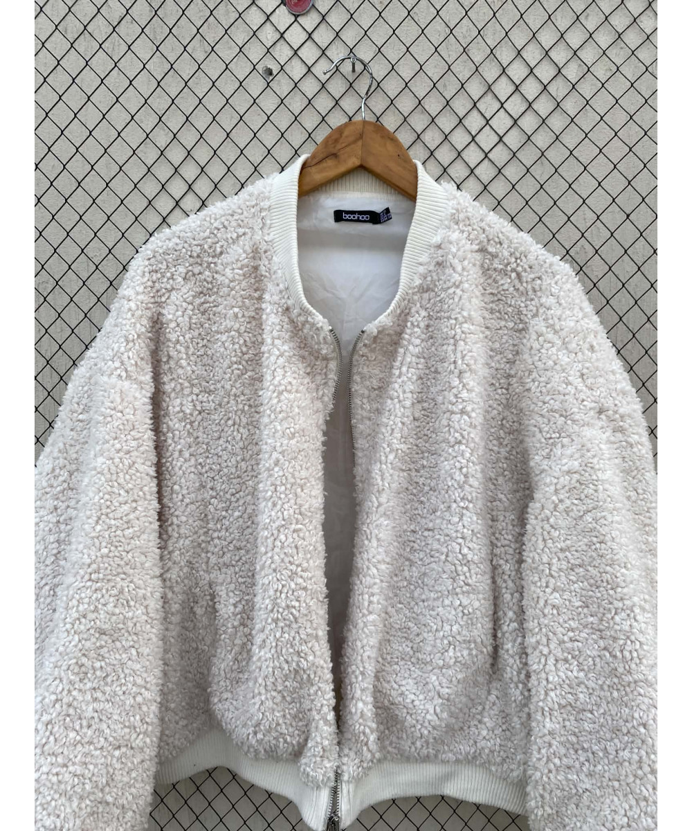 Off-white teddy, zipper jacket