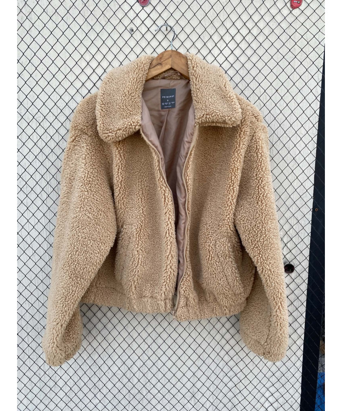 Camel-colored, teddy,...