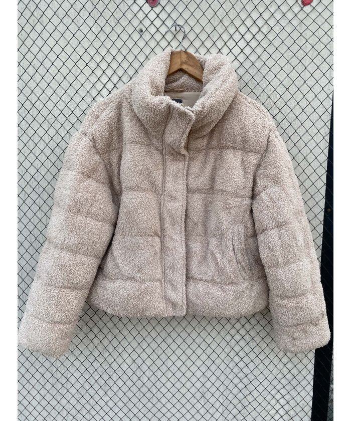 Beige, teddy, puffer,...