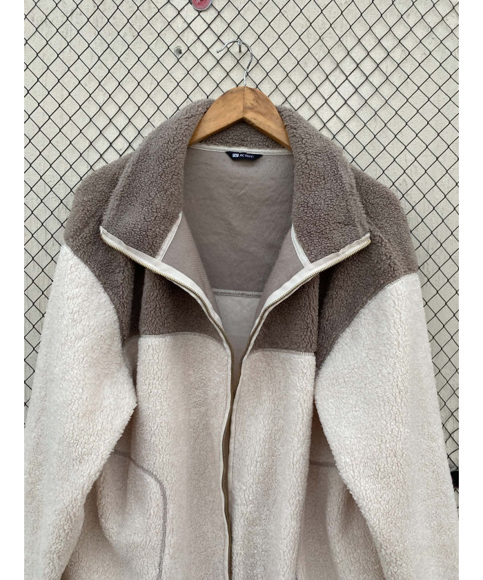 Two-toned, teddy, zipper jacket