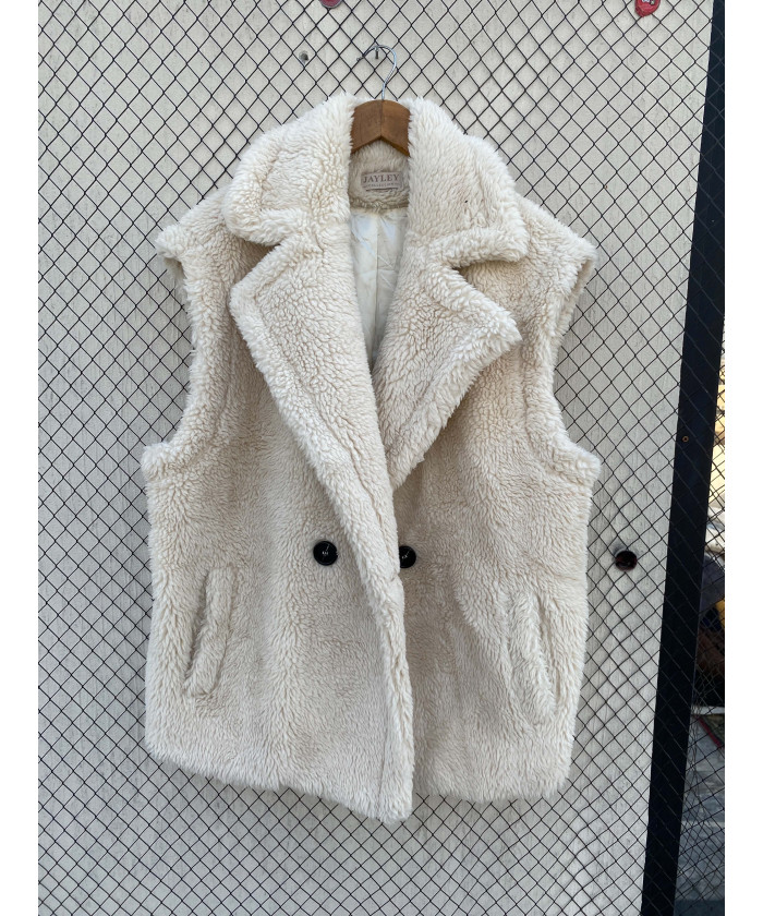 Cream-colored, teddy,...