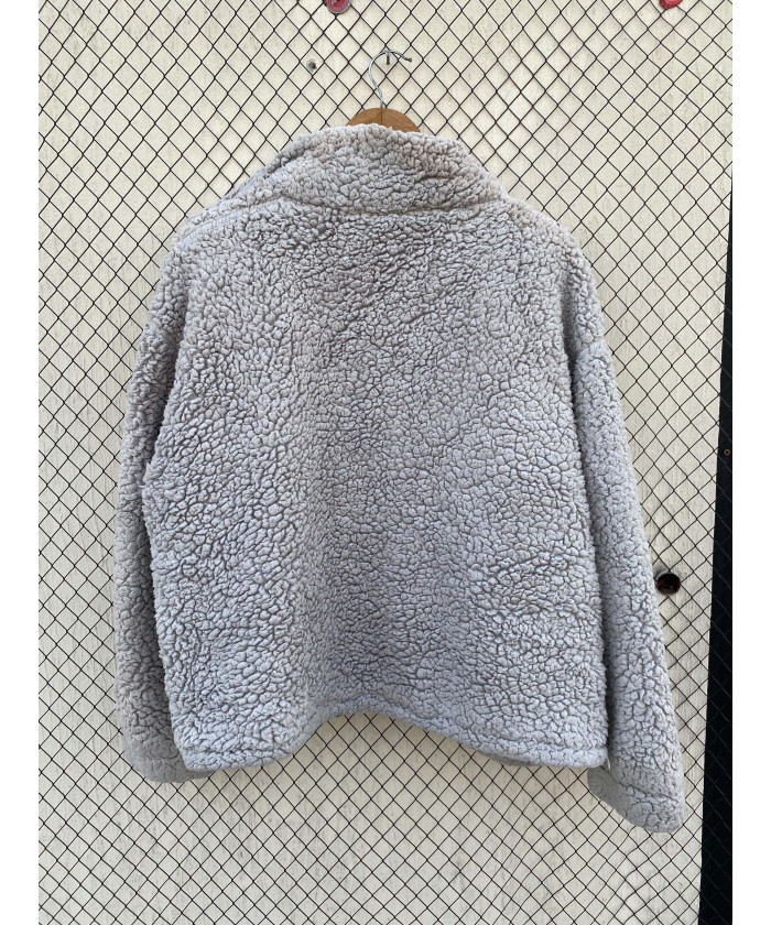 Light gray, teddy, zipper...
