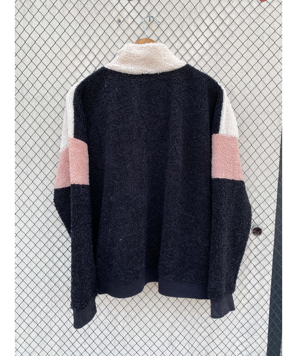 Tri-colored, teddy pullover