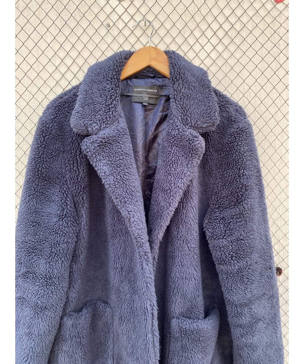 Navy blue-colored, teddy coat