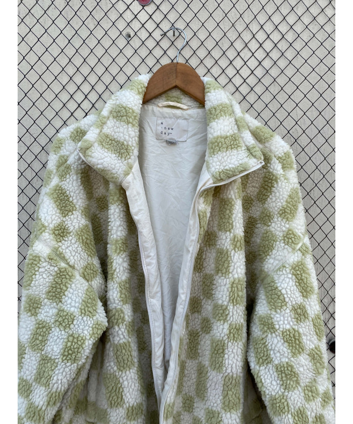 Two-toned, teddy, oversized, zipper jacket