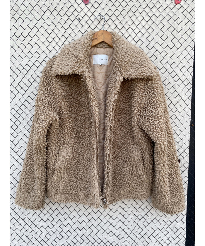 Fawn-colored, teddy, zipper...
