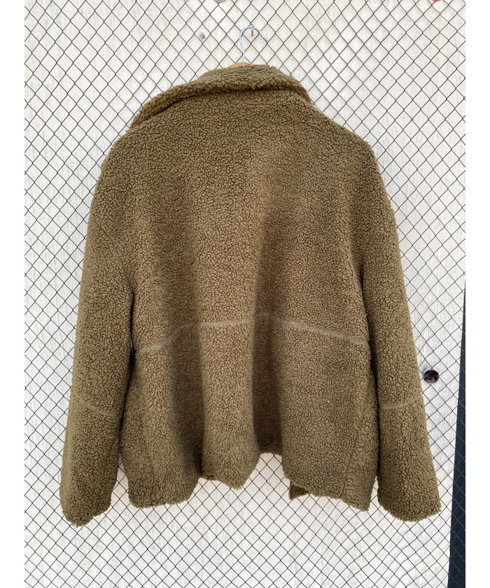 Oversized, teddy, zipper...