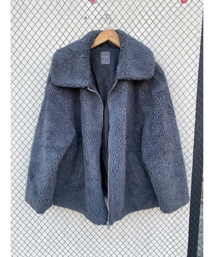Dark gray, teddy, zipper...