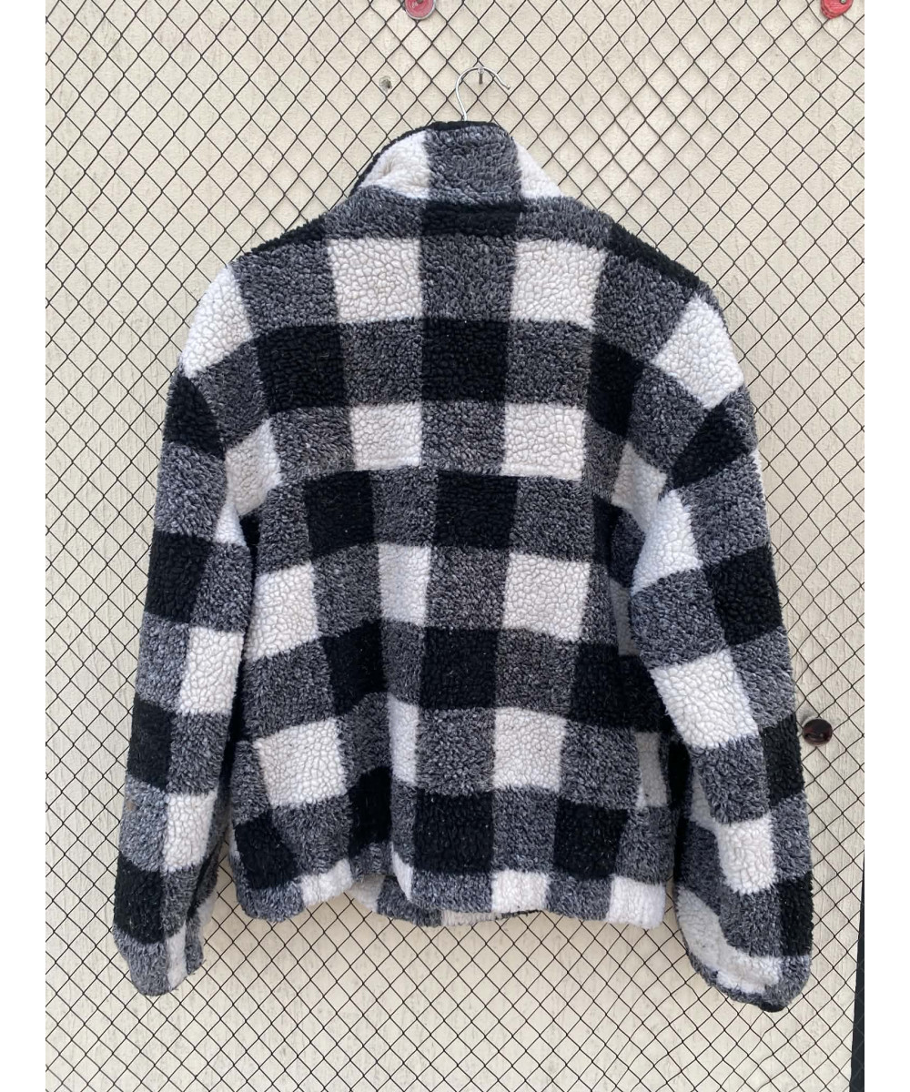 Checkered, teddy pullover