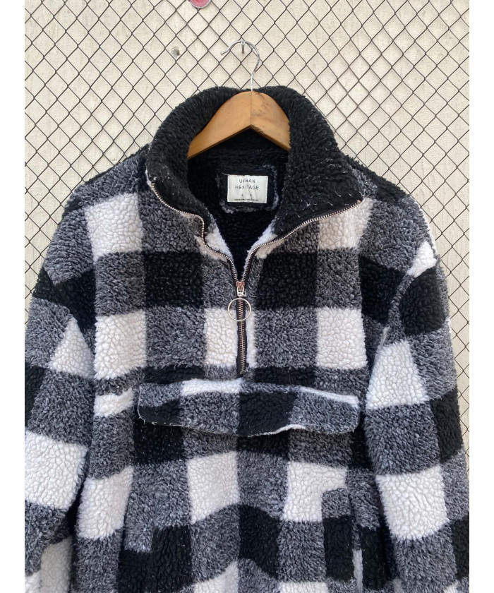 Checkered, teddy pullover