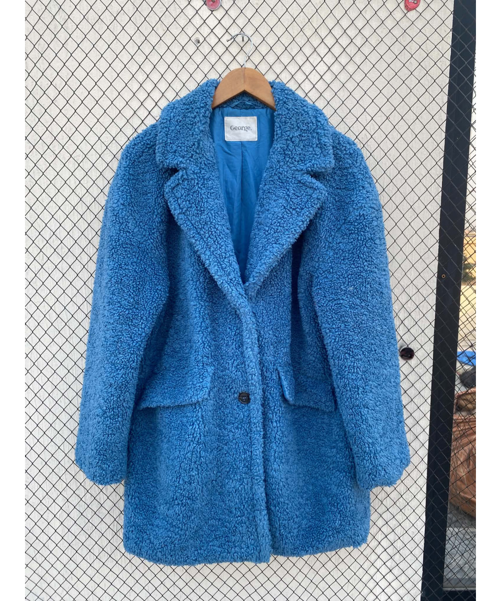 Cobalt blue-colored, teddy coat