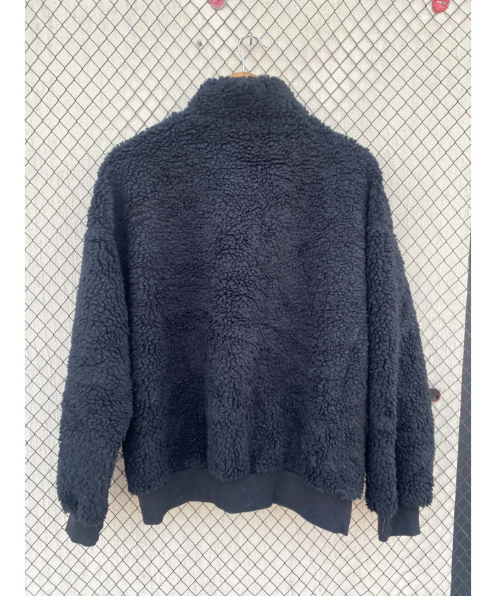 Black, teddy, oversized pullover