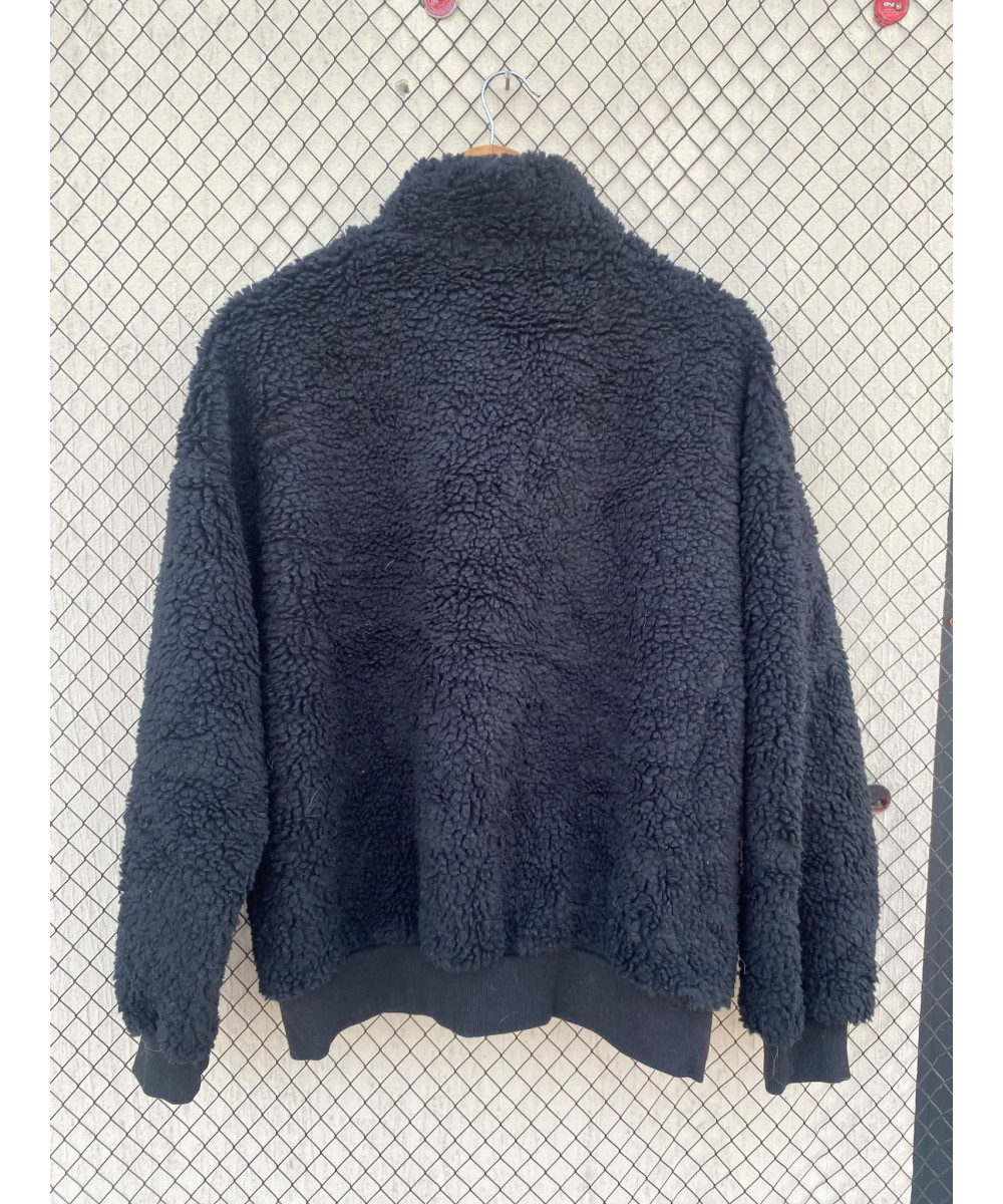 Black, teddy, oversized pullover