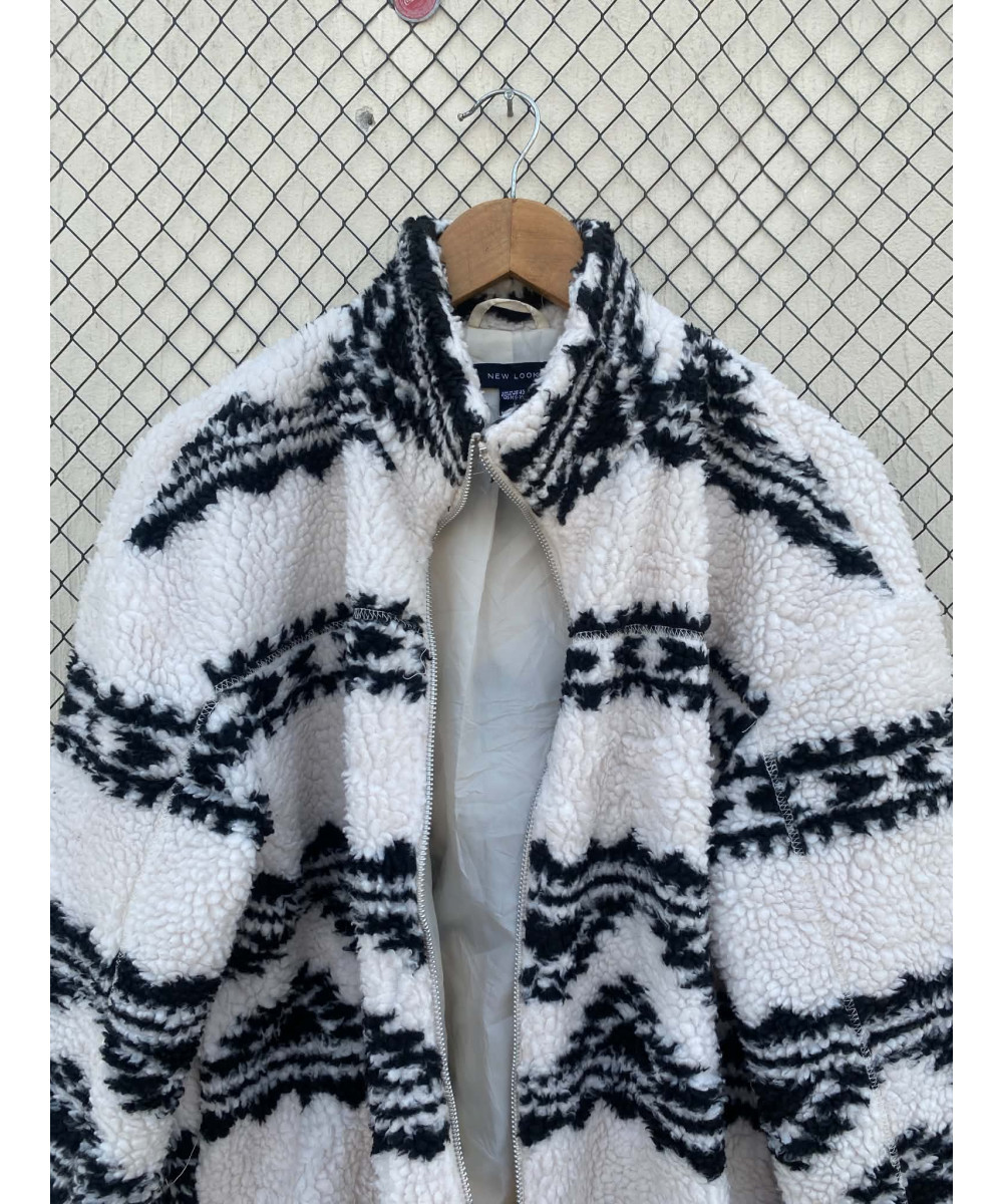 White, patterned, teddy, zipper jacket